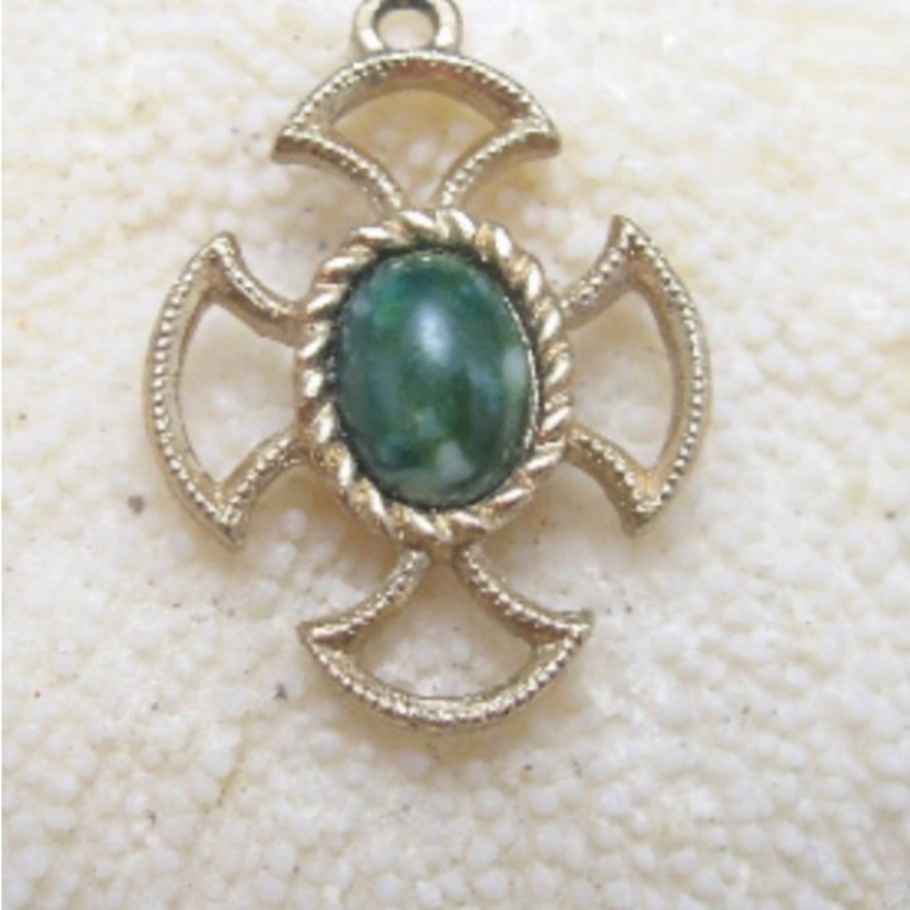 Vintage Avon Baroness Pendant 1970s Cross Green Emerald